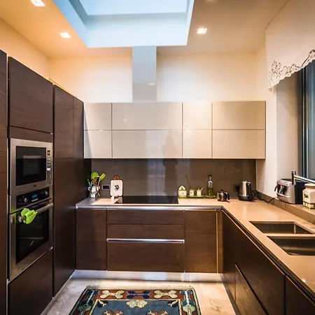 Sleeps 6 Pool Air Con Wifi 빌라 바이즈
