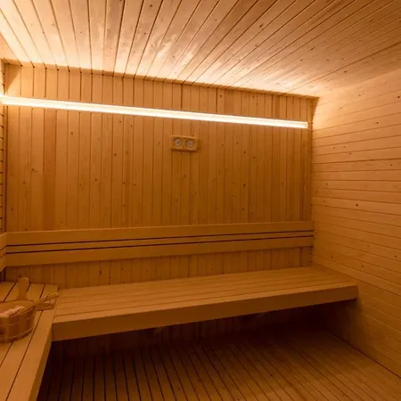 Sleeps 6 Pool Air Con Wifi 빌라 *
